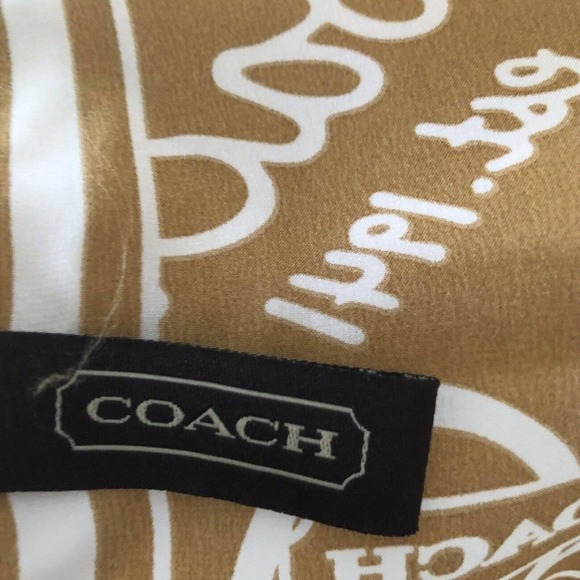 Coach scarf gold carriage pattern 100% silk 27×150 cm Used Japan - Picture 10 of 11